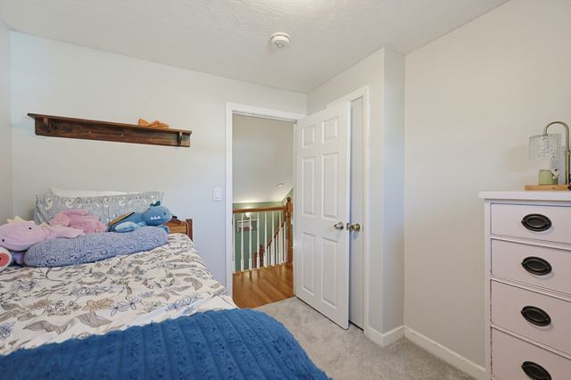 122 Westview Dr, Norwood, MA 02062