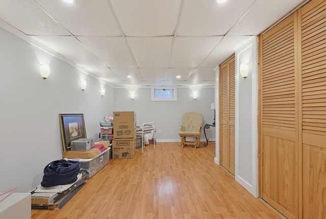 122 Westview Dr, Norwood, MA 02062