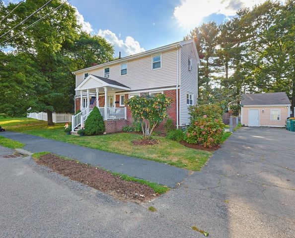 122 Westview Dr, Norwood, MA 02062