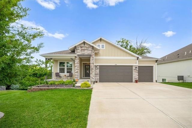 8616 Laramie Street, De Soto, KS 66018