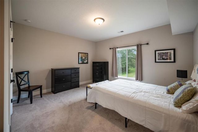8616 Laramie Street, De Soto, KS 66018