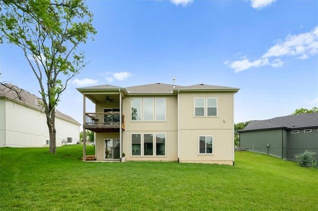 8616 Laramie Street, De Soto, KS 66018