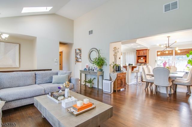 42 Randolph St, Lincoln Park Boro, NJ 07035