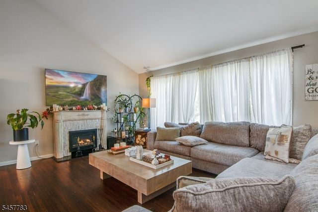 42 Randolph St, Lincoln Park Boro, NJ 07035