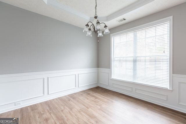 3290 Cooper Woods Drive, Loganville, GA 30052