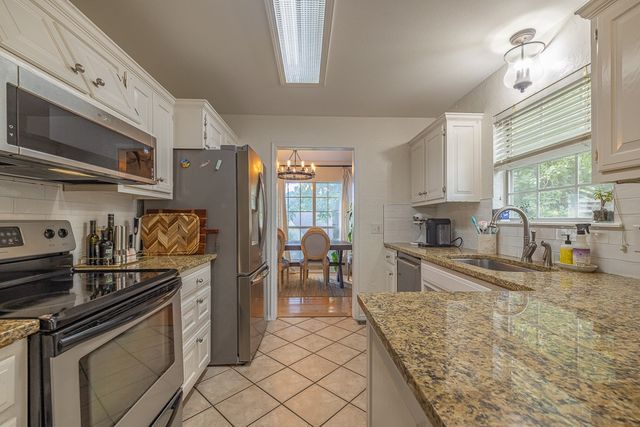 3246 Autumn Court, Fayetteville, AR 72703