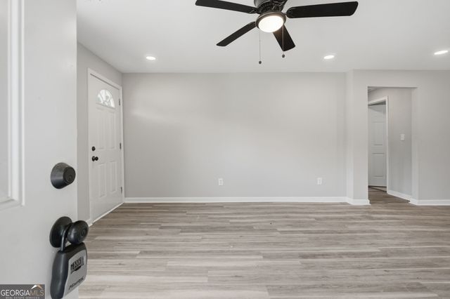 1061 Highway 3 N, Hampton, GA 30228