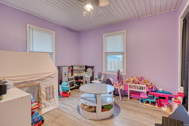 5401 N Kerth Avenue, Evansville, IN 47711