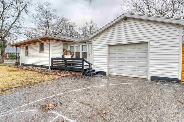 5401 N Kerth Avenue, Evansville, IN 47711