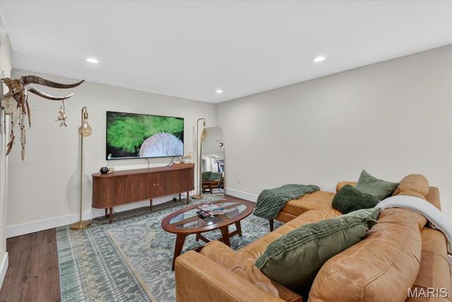 320 Quails Hill Court, Ellisville, MO 63011