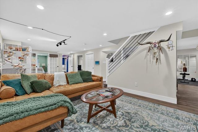 320 Quails Hill Court, Ellisville, MO 63011