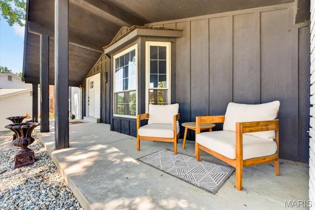 320 Quails Hill Court, Ellisville, MO 63011