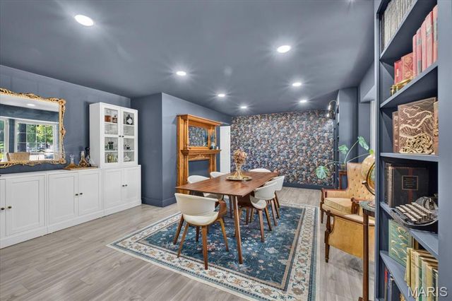 320 Quails Hill Court, Ellisville, MO 63011
