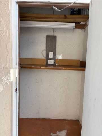 13781 SW 66th St 129-B, Miami, FL 33183