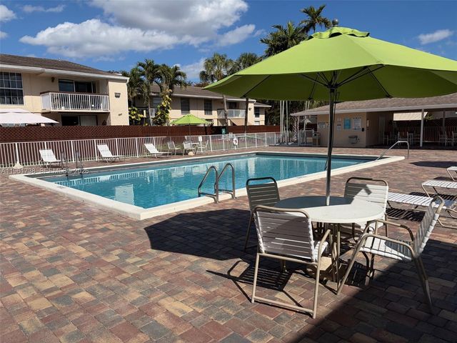 13781 SW 66th St 129-B, Miami, FL 33183