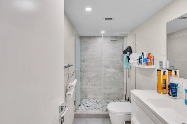 19390 Collins Avenue 421, Sunny Isles Beach, FL 33160