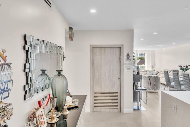 19390 Collins Avenue 421, Sunny Isles Beach, FL 33160