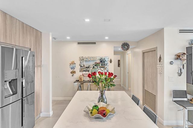 19390 Collins Avenue 421, Sunny Isles Beach, FL 33160