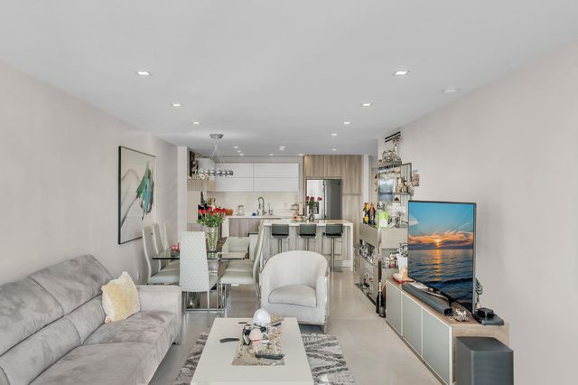 19390 Collins Avenue 421, Sunny Isles Beach, FL 33160