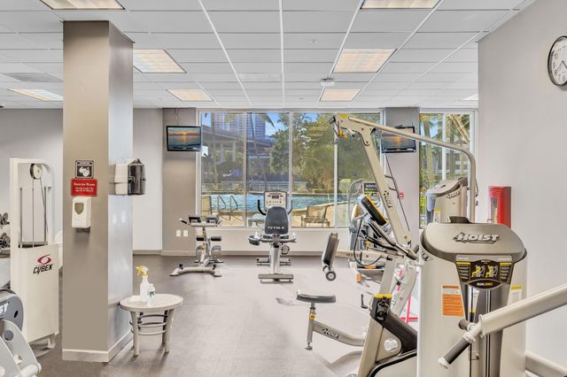 19390 Collins Avenue 421, Sunny Isles Beach, FL 33160