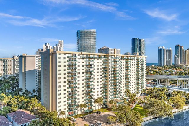 19390 Collins Avenue 421, Sunny Isles Beach, FL 33160