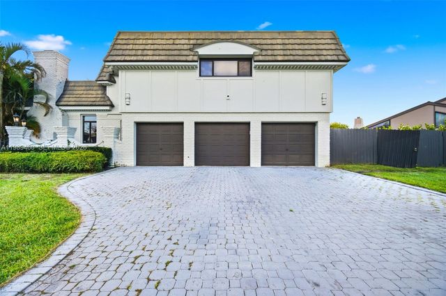 2201 SW 115th Ter, Davie, FL 33325