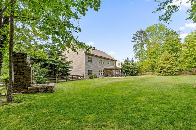7216 Chimney Rock Trail, Signal Mountain, TN 37377