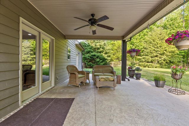 7216 Chimney Rock Trail, Signal Mountain, TN 37377