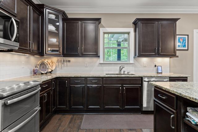 7216 Chimney Rock Trail, Signal Mountain, TN 37377
