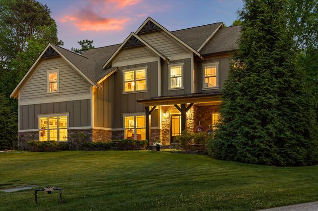 7216 Chimney Rock Trail, Signal Mountain, TN 37377