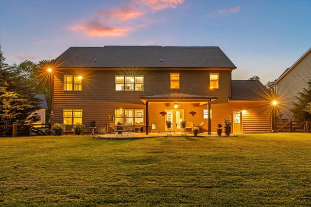 7216 Chimney Rock Trail, Signal Mountain, TN 37377