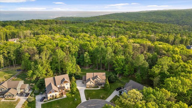 7216 Chimney Rock Trail, Signal Mountain, TN 37377