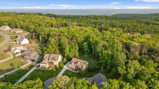 7216 Chimney Rock Trail, Signal Mountain, TN 37377