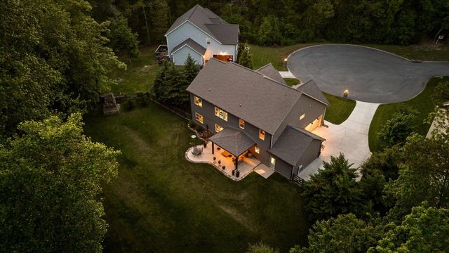 7216 Chimney Rock Trail, Signal Mountain, TN 37377