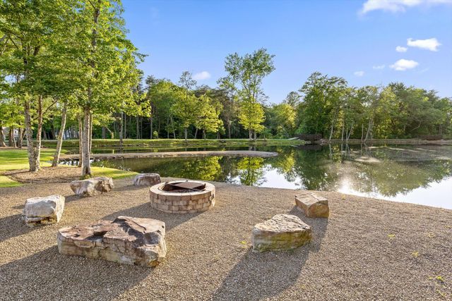 7216 Chimney Rock Trail, Signal Mountain, TN 37377
