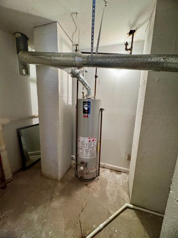 527 Oakbrook Circle, Flushing, MI 48433