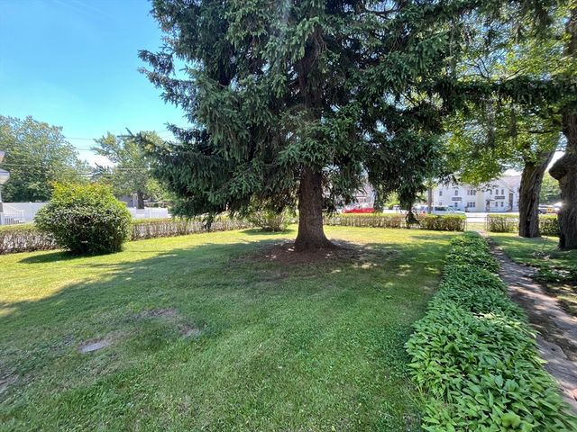 168 East St, Methuen, MA 01844