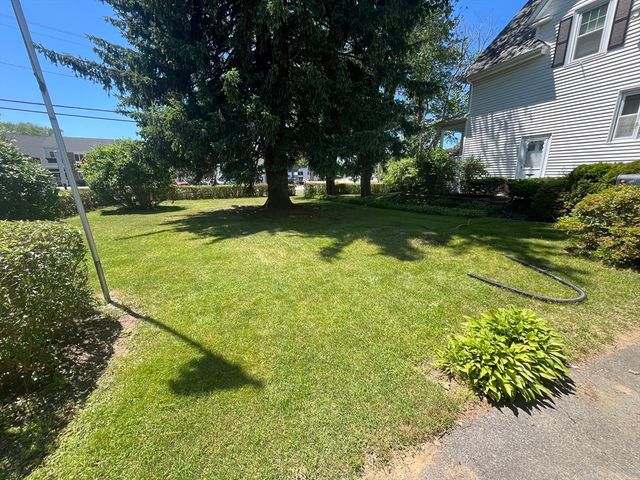 168 East St, Methuen, MA 01844