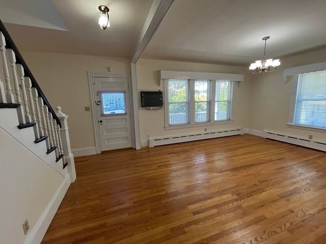 168 East St, Methuen, MA 01844