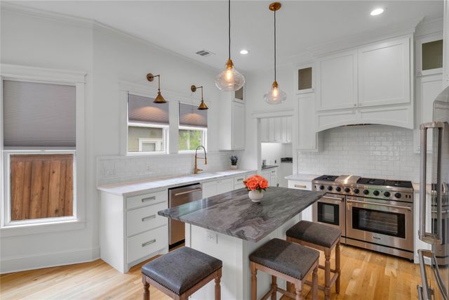 5727 Victor Street, Dallas, TX 75214