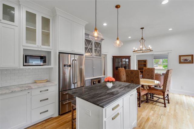 5727 Victor Street, Dallas, TX 75214