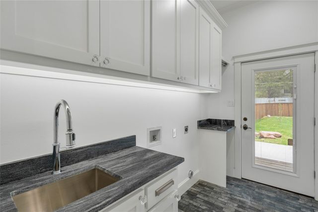 5727 Victor Street, Dallas, TX 75214