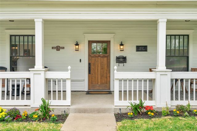 5727 Victor Street, Dallas, TX 75214