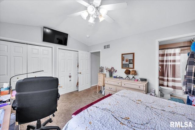 5213 W VALE Court, Peoria, IL 61607