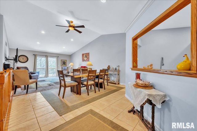 5213 W VALE Court, Peoria, IL 61607
