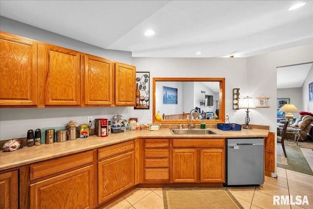 5213 W VALE Court, Peoria, IL 61607