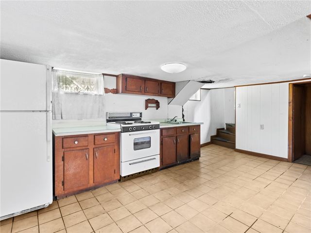 240 Power Street, Providence, RI 02906