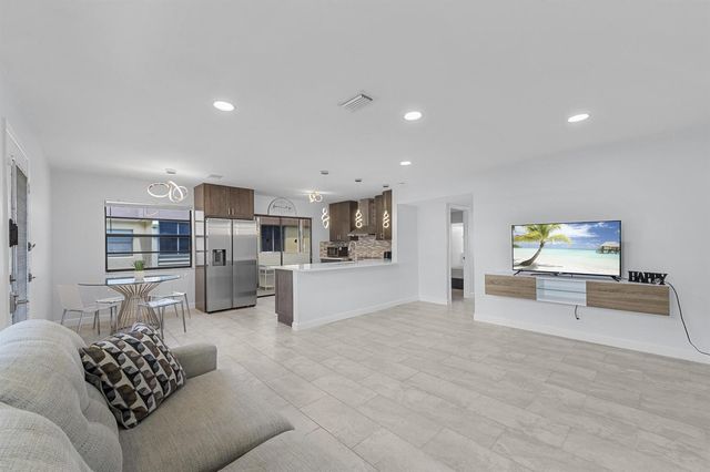 234 Capri E, Delray Beach, FL 33484
