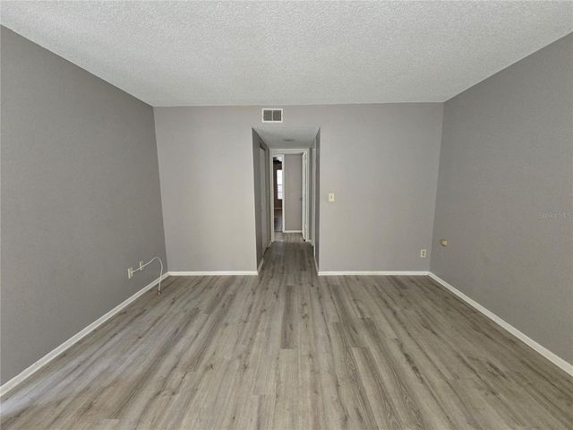 7838 NIAGARA AVENUE 305, Tampa, FL 33617