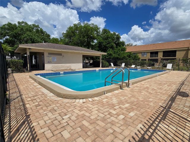 7838 NIAGARA AVENUE 305, Tampa, FL 33617